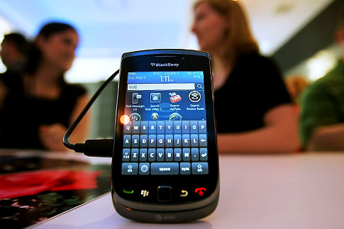 Blackberry Torch harga blackberry magnum. Blackberry Torch