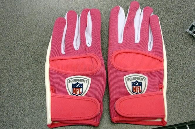 [pink+gloves.jpg]