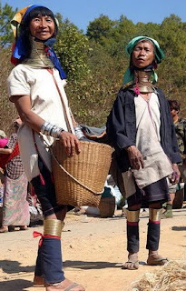 Wanita-wanita Berleher Panjang Dari Thailand [ www.BlogApaAja.com ]