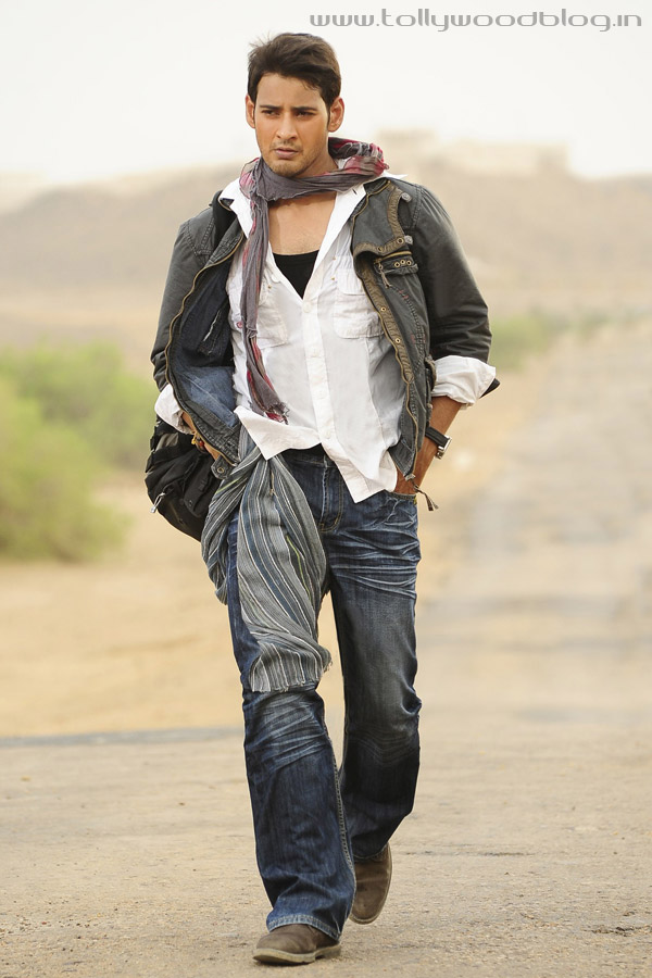 http://2.bp.blogspot.com/_a3ZI07KGbwA/TKlXG5ONk0I/AAAAAAAACi0/h4bIbrh--Ts/s1600/khaleja-new-hq-stills%284%29.jpg