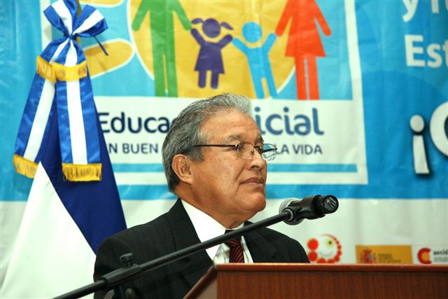 Salvador Sánchez Cerén contra el Imperio - Salvadoreños en el Mundo