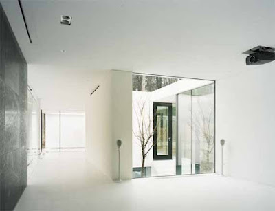 Minimalist Villa in Woodlands of Holland by PowerHouse