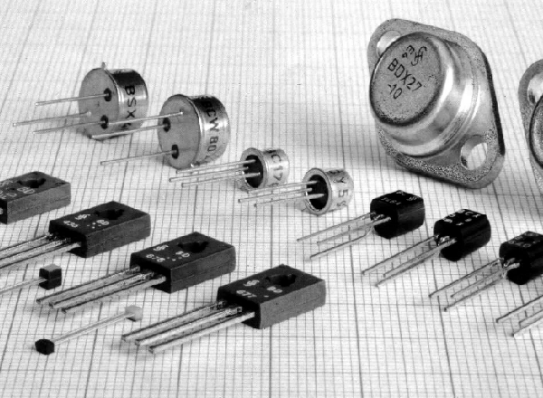 Buku Persamaan Transistor Buku Persamaan Transistor