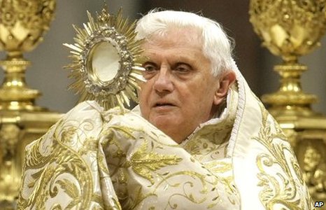 [Eucharist+&+Pope+.jpg]