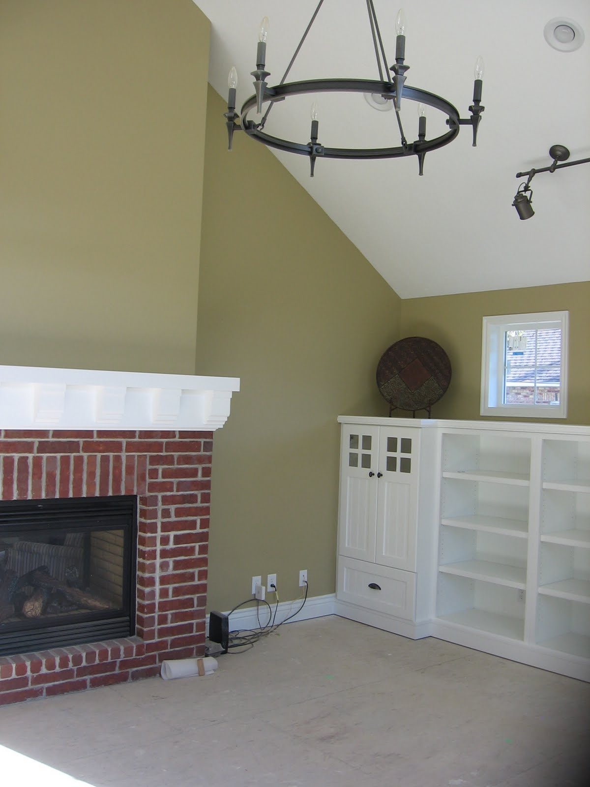 Fontaine de Bienvenue Home: Slacking on the Home Remodel Pictures