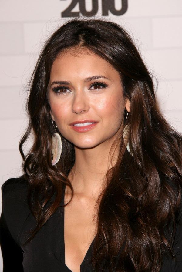 Nina dobrev