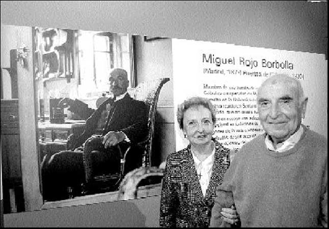 [2007-11-01_IMG_2007-10-25_00_00_00__OR021F1.jpg]