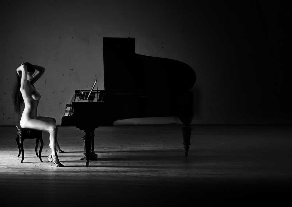 [Angela+vicedomini-+Moonlig+Serenade.jpg]