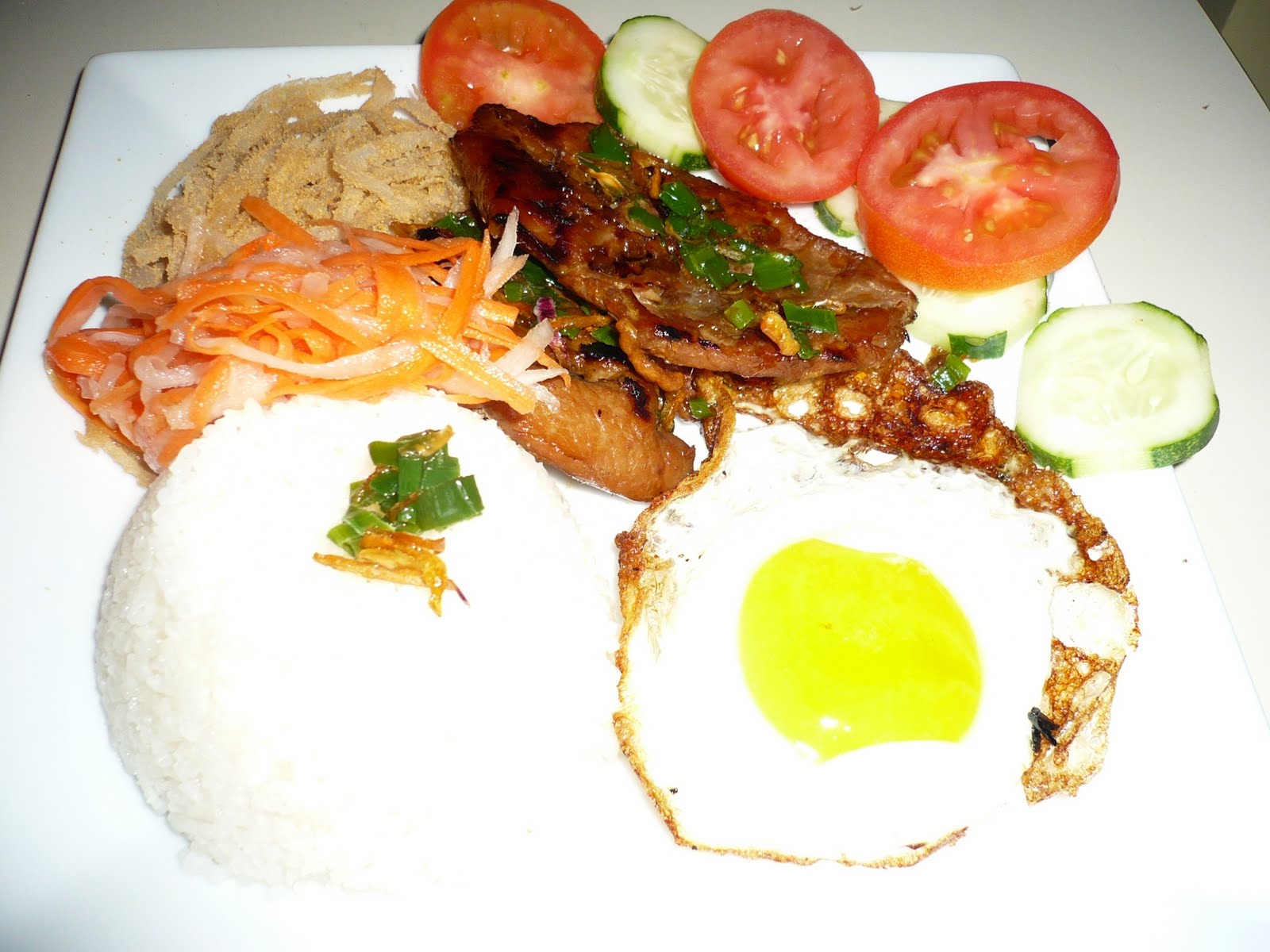 TrucVy-Zoe's Zone: Vietnamese Broken Rice with Grilled Pork and