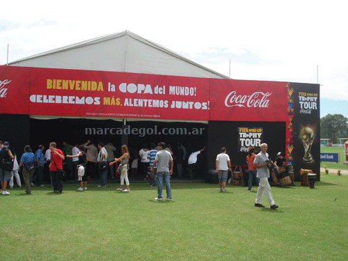 [copa_fifa_afa_ezeiza.gif]