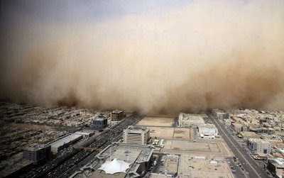 சவுதியில் கொடூர காற்று. Sand-storm-saudi+%2812%29