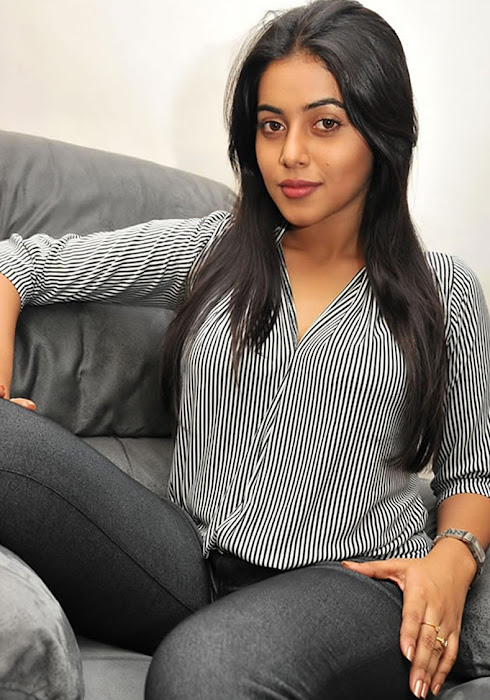 poorna in jeans photo gallery