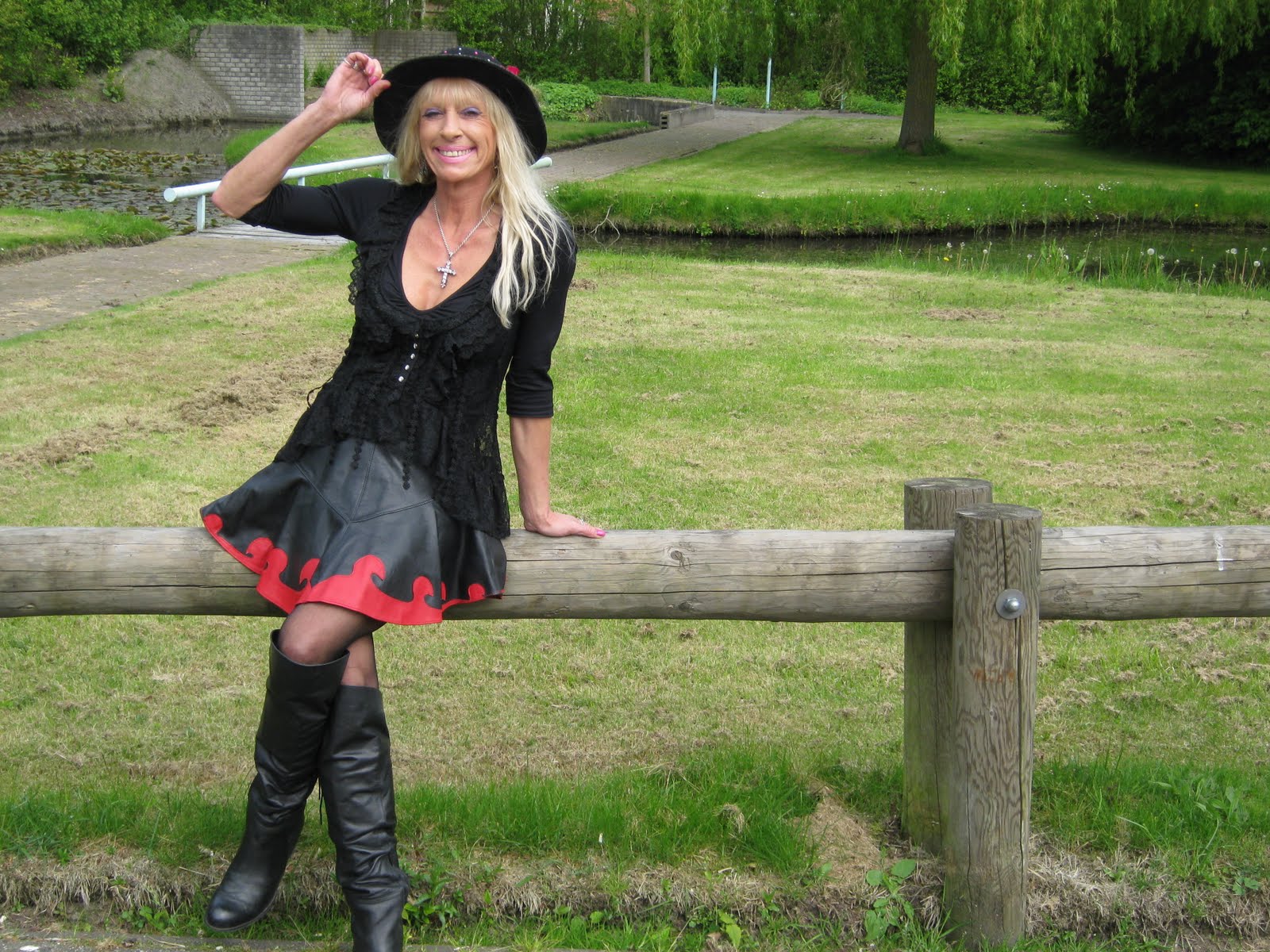 Het Leeuwarder Dagboek Danseres/ medium Jane Rose Kelly Clarent