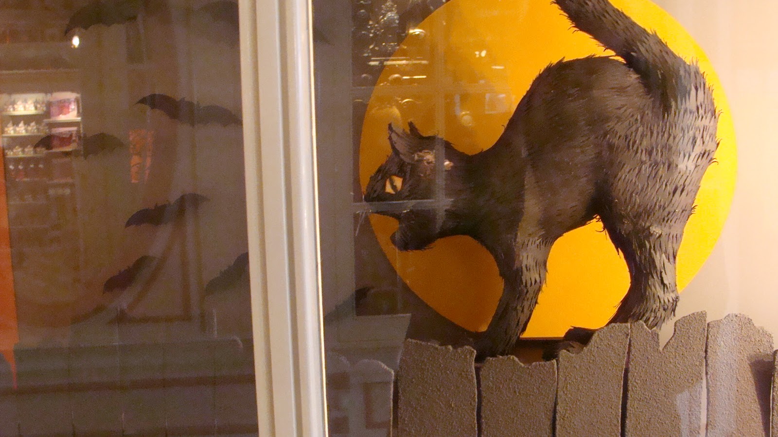 jennaferfer A Disneyland Halloween Window Display