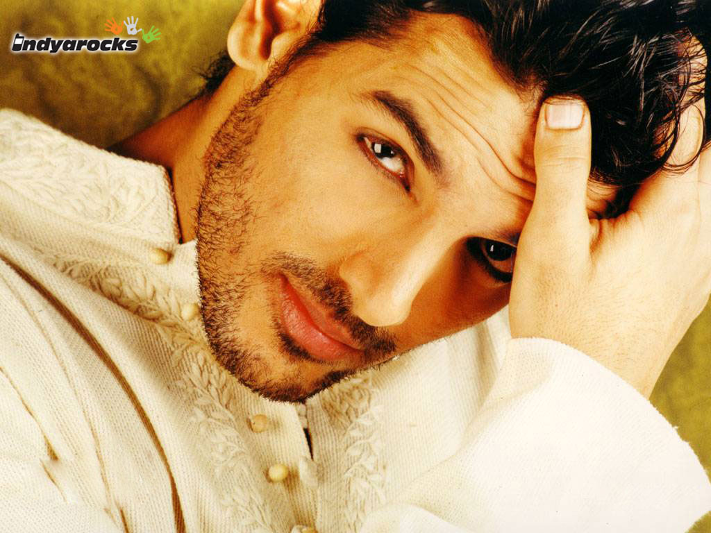 http://2.bp.blogspot.com/_aSsOYzgTWWg/S-gQnc3GslI/AAAAAAAAAZM/7CKINemRnLk/s1600/john_abraham011210328943.jpg