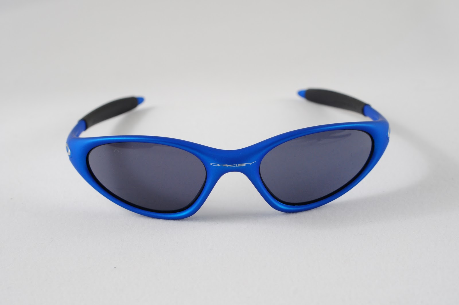 Oakley Saint Minute 1.0 Collections