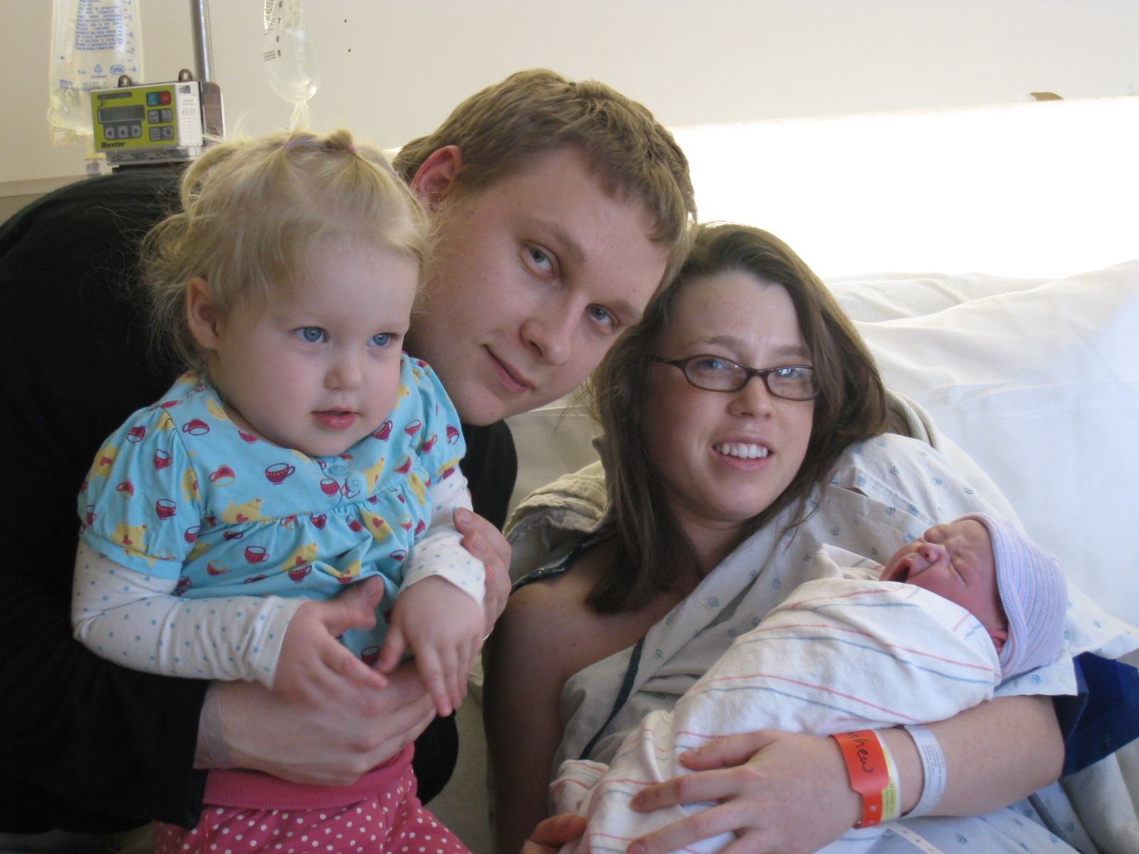 [Alexander&Family.JPG]