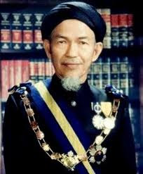 MENTERI BESAR