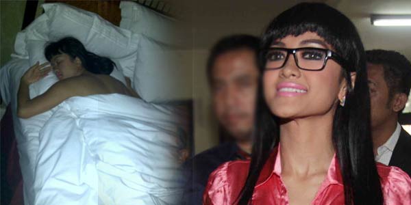 Hot) Foto Tidur Julia Perez Foto Panas Jupe Tanpa Baju Busana
