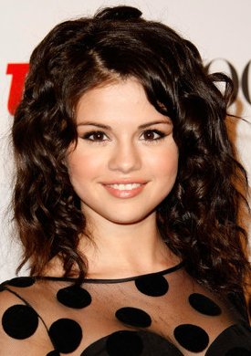 Selena Gomez Curly Hairstyle