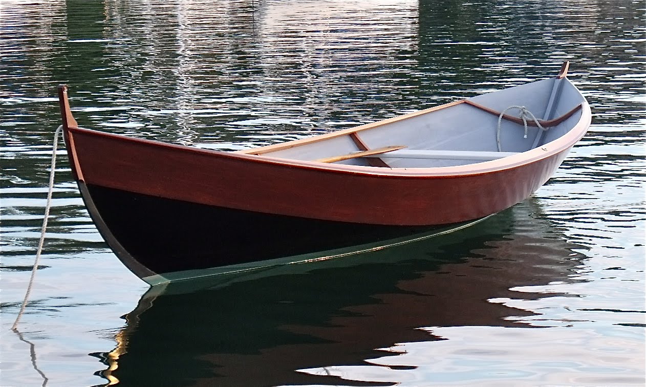 Lapstrake Sail/Oar. How to minimise cost through design choice?