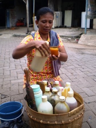 the.unique.side.of.indonesia: JAMU GENDONG