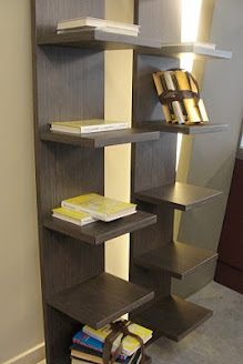 Olha que charme esta estante...FLORENSE