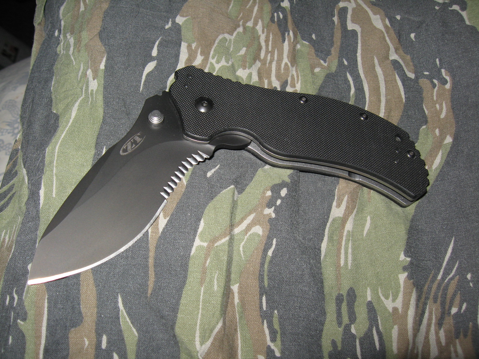 Sharptactics; Sharp, Bright and Tactical Magazine Zero Tolerance