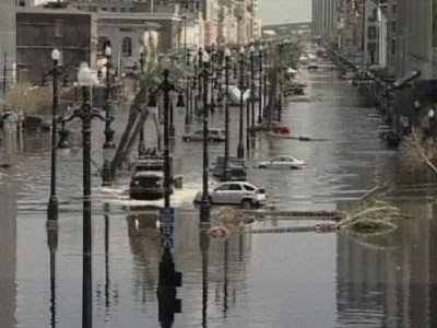 [furacao-katrina.jpg]