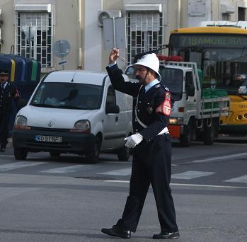 [policia.jpg]