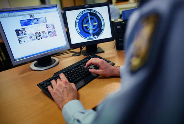 Indonesia Butuh 50 Orang Polisi Internet Indonesia Butuh 50 Orang Polisi Internet