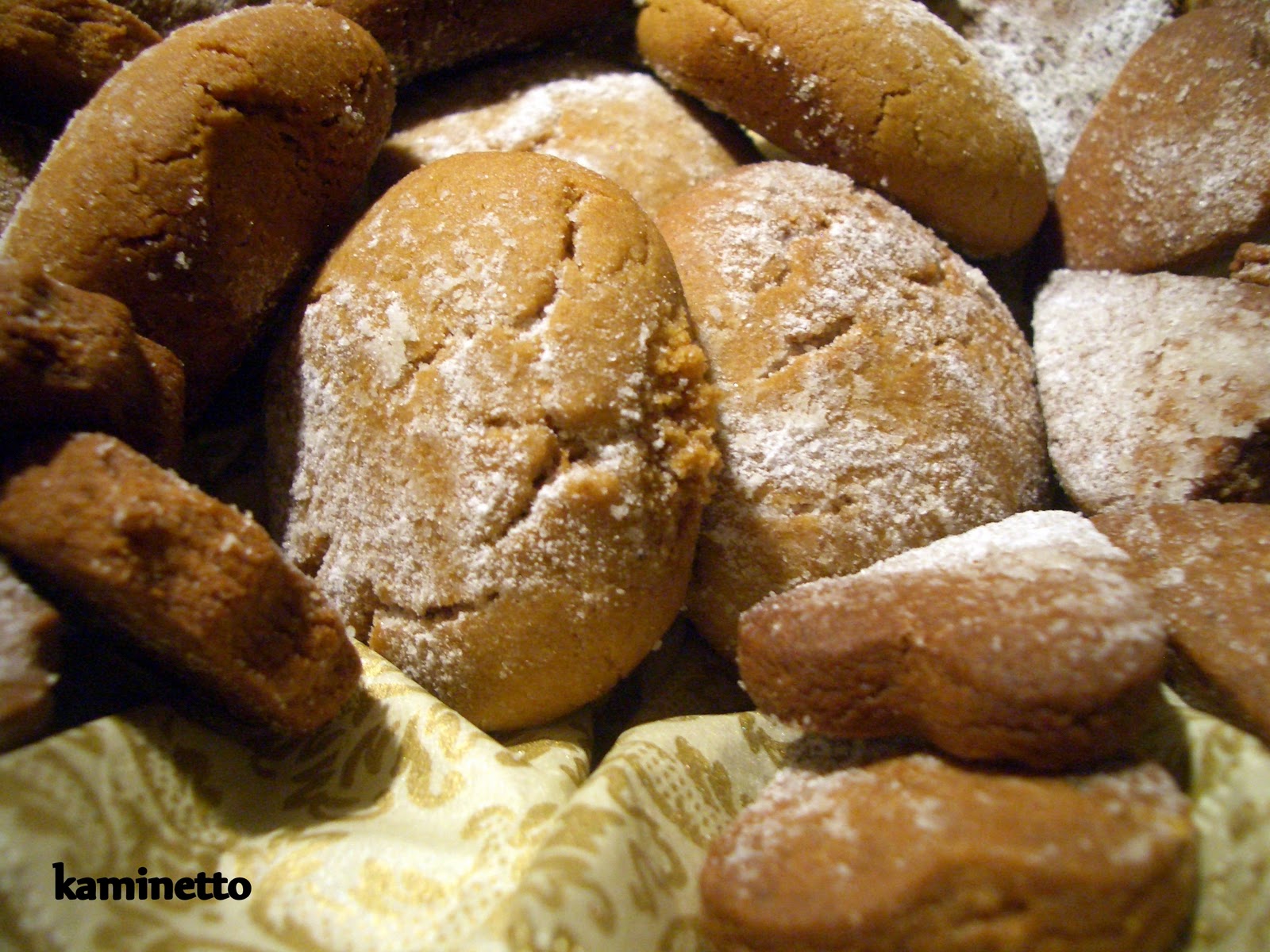 Tahinli Ve Pekmezli Kurabiye İstikrarlı Yemek Tarifleri