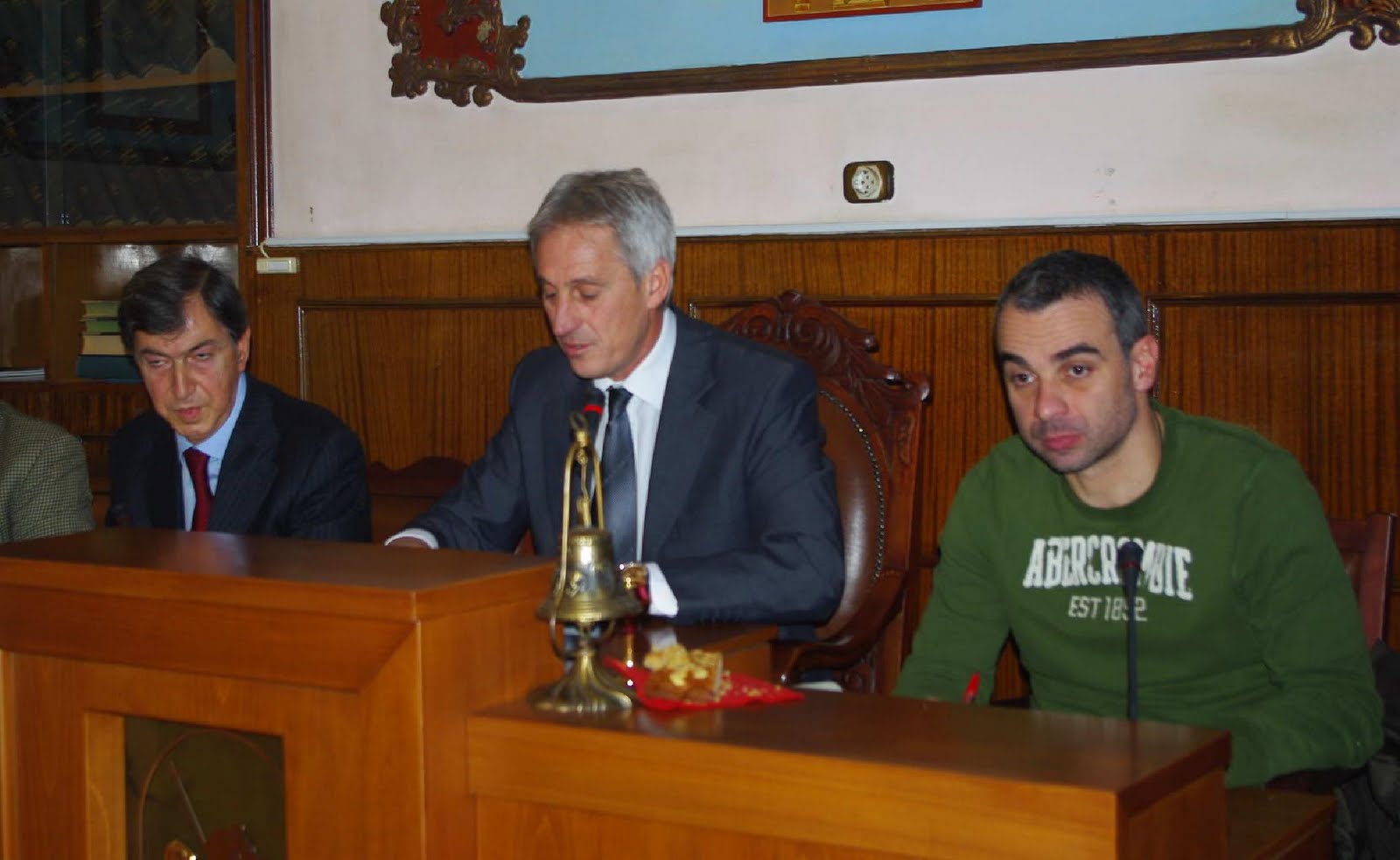 [ΔΗΜΟΤΙΚΟ+ΣΥΜΒΟΥΛΙΟ.JPG]