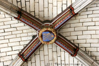 Hloov Forum ua lus English Fondettes+Eglise+Saint-Symphorien+cle+de+voute+armoriee