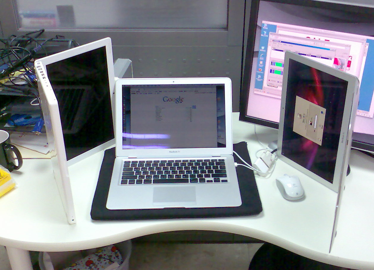 [20080512_3_MacBook_in_Engadget.jpg]