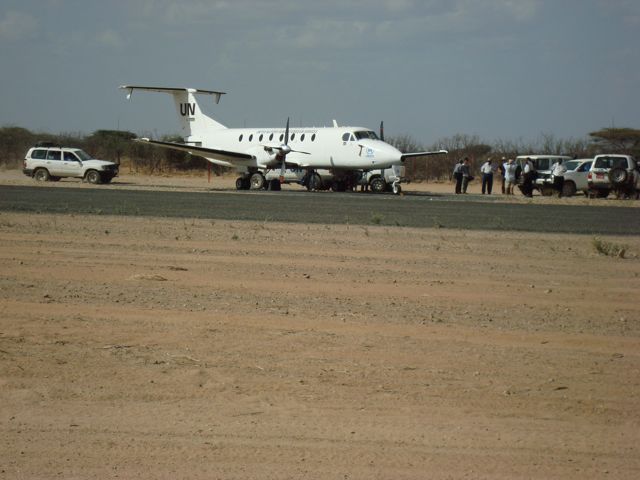 [UN+plane+at+Dadaab+air+strip.jpg]