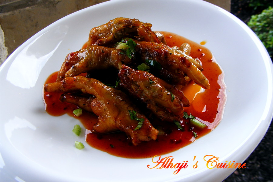 Food and lens Roasted chicken feet in Tiger sauce.