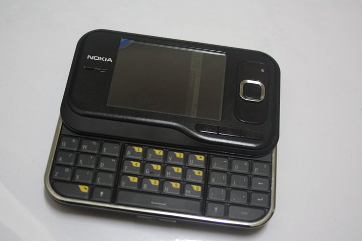 hardware image nokia 6760 slide