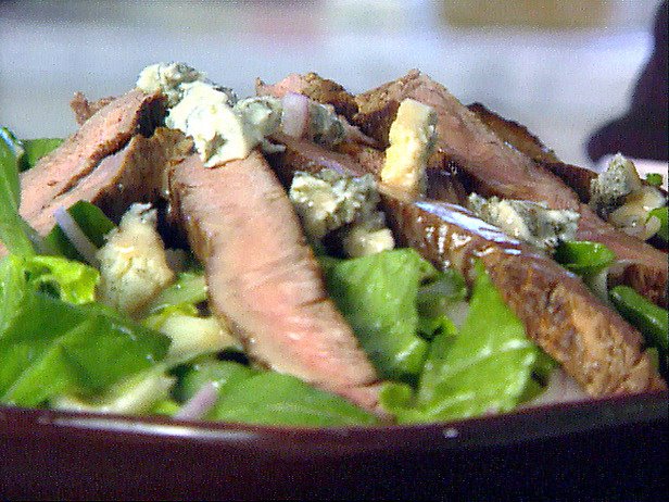 [ei1c09_steak_salad1_lg-796902.jpg]