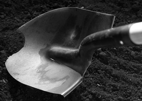 [shovel.JPG]