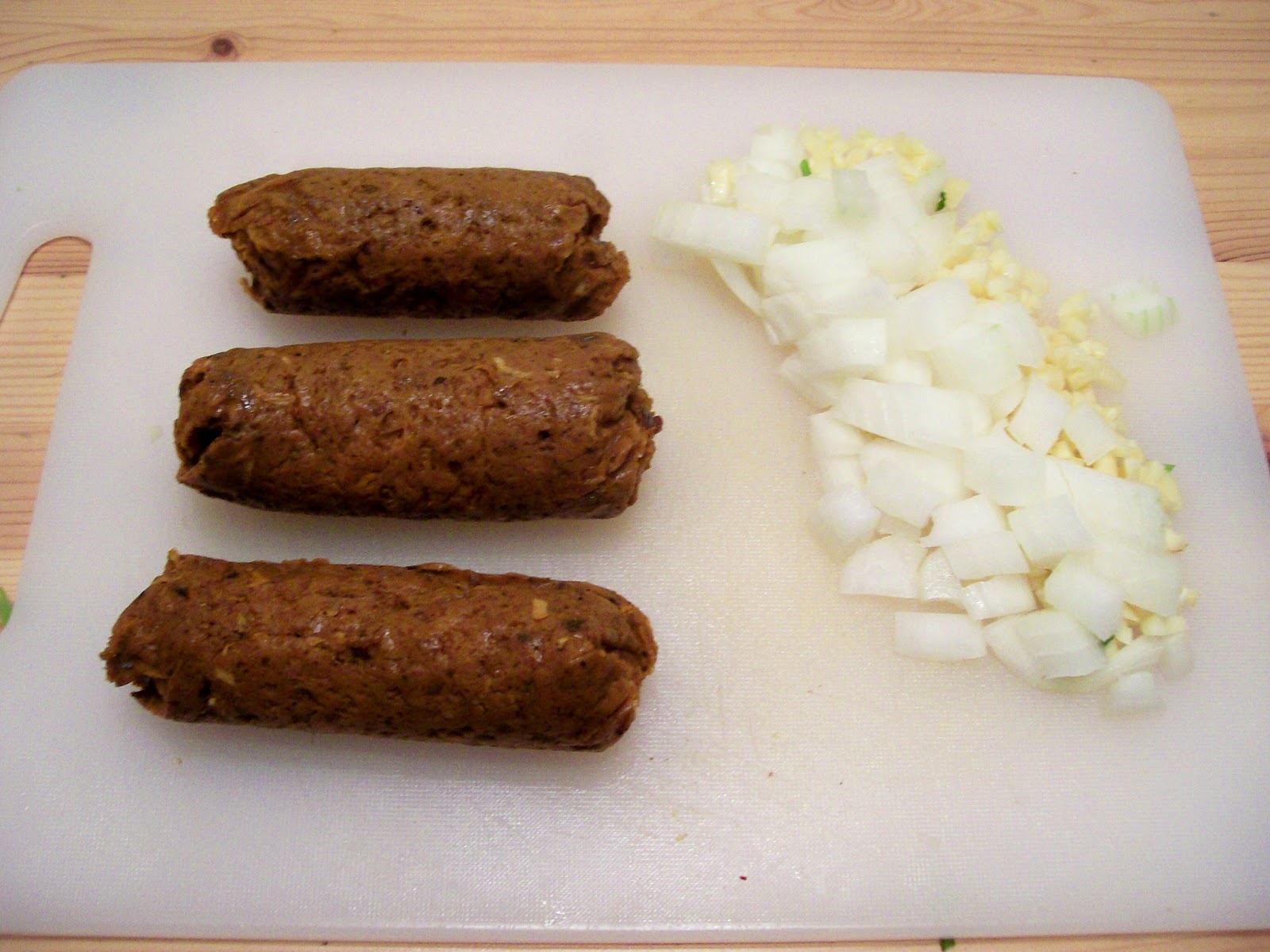 Vegan Luvies Viva Vegan's Chorizo Seitan Sausages and some Latin