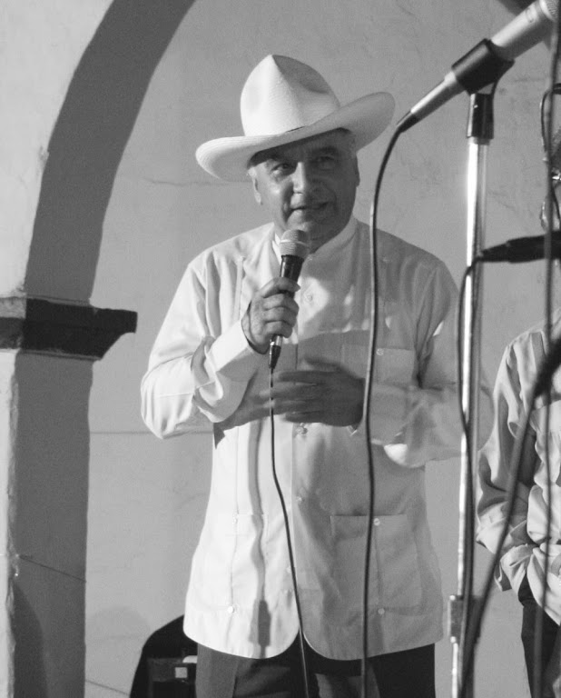 Carlos Rosario, repentista de Tijuana, colaborador del C-RIMA