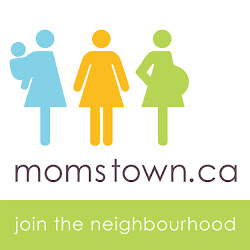 momstown logo