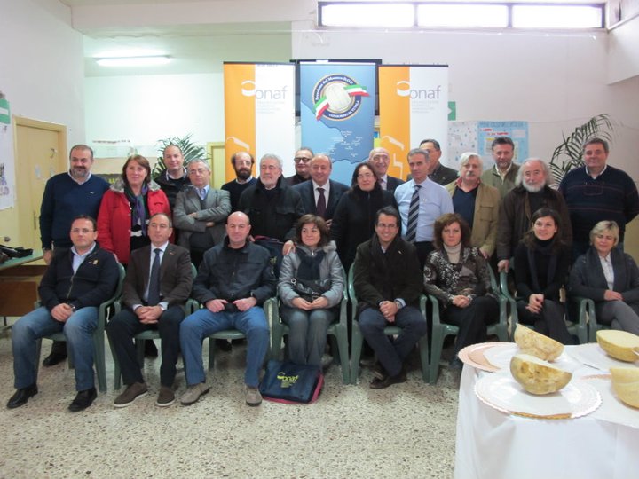 Provolone Del Monaco