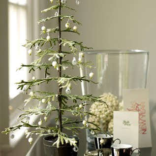 Christmas tree contemporary urukia 2021 trees decorating Interior design and home decorations: Style: Christmas tree extravaganza