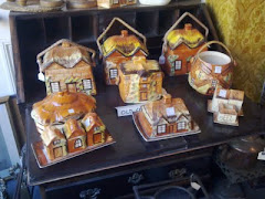 Ooh, a whole villageworth of Wade cottage ware!