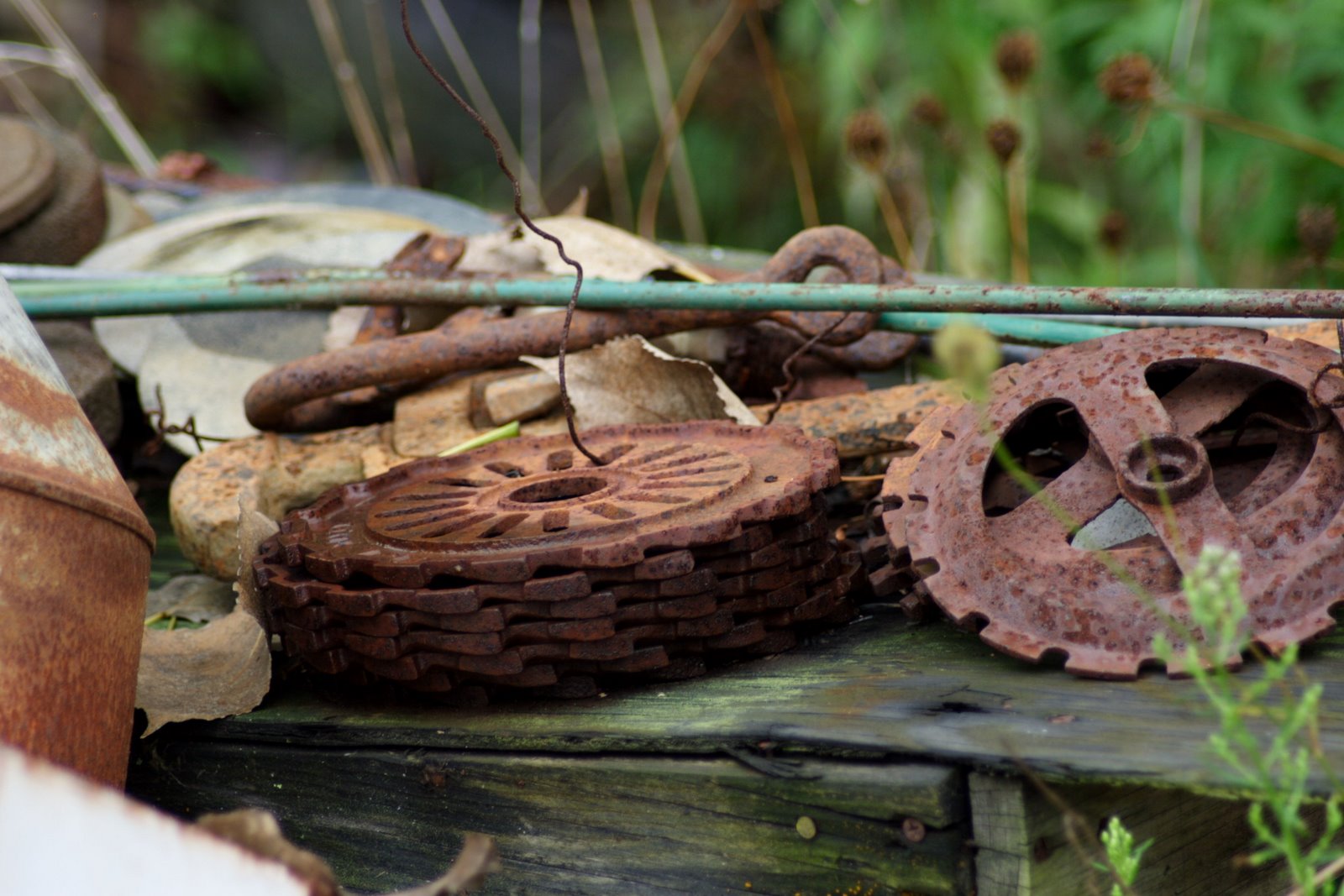 [GrandadsShed01.JPG]