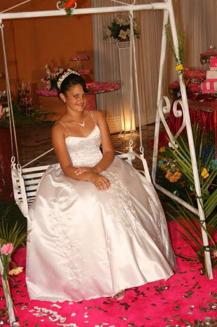 DEBUTANTE KARINA!!!