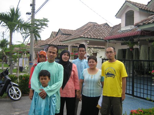 me and my family in Manjung raya 2007