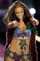 tyra-banks-pics.jpg